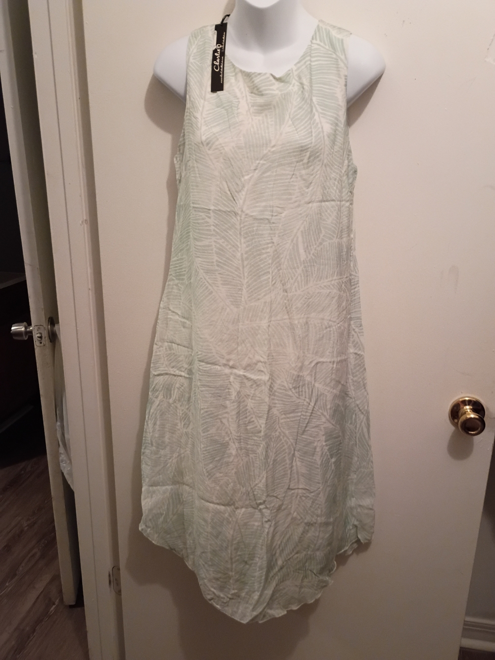 CHARLIE B Pale Mint Leaf-Print Sleeveless Midi Dress
